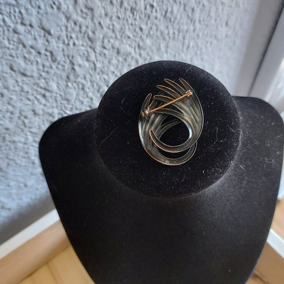 Vintage Copper Toned Swan Wing Brooch - Picture 2 of 3